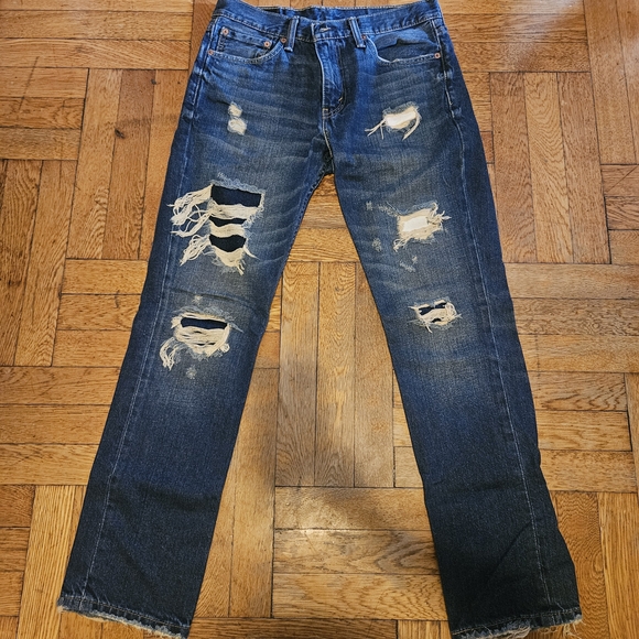 Levis Distressed Blue Jeans - Picture 2 of 14